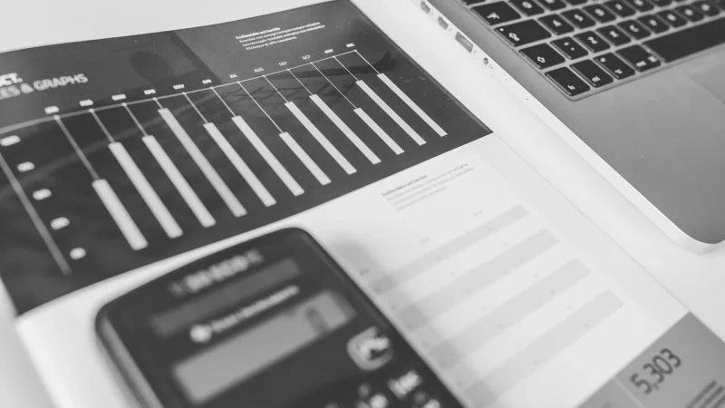 Biuro księgowe online czy tradycyjne – co wybrać?