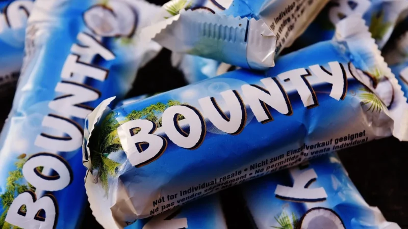 Bounty Batonik Z Kokosem Display 24Sztuk 57G