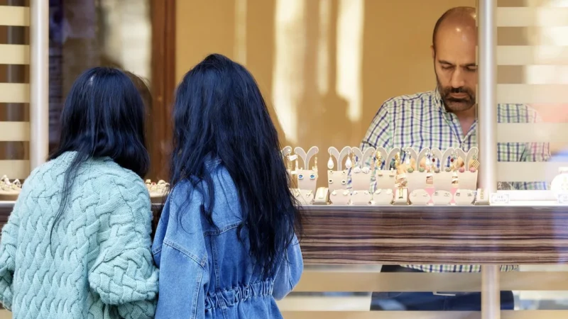 Idealne części do witryn chłodniczych – klucz do efektywności w gastronomii